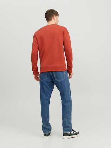 Sweat-shirt 'Star' JACK & JONES en rouge