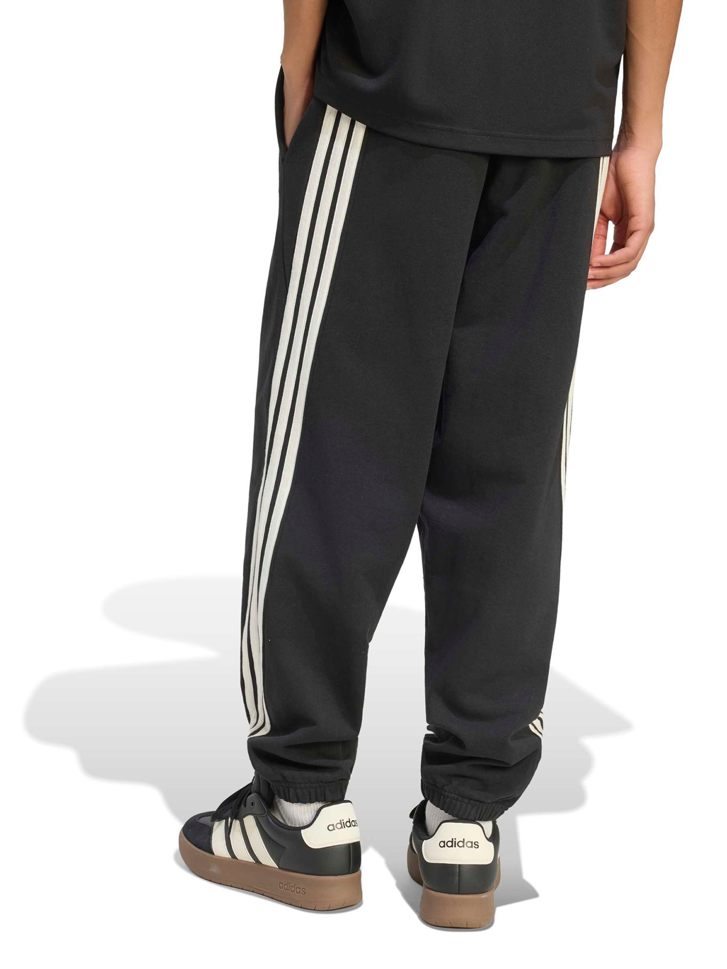 ADIDAS SPORTSWEAR Tapered Sportbyxa i svart