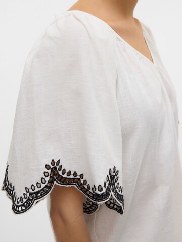 Camicia da donna 'VMDiana' di VERO MODA in bianco
