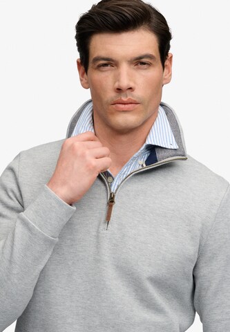 Sweat-shirt 'Essential' Superdry & Co en gris