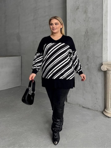 Stil Diva Blouse in Black