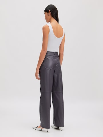 EDITED Regular Pants 'Celina' in Grey