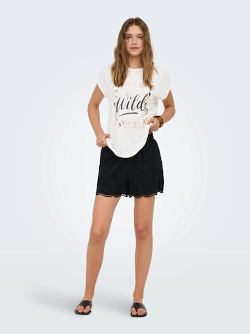 ONLY T-shirt 'ONLFREE NEW' i vit