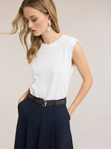 Robe MOTIVI en noir