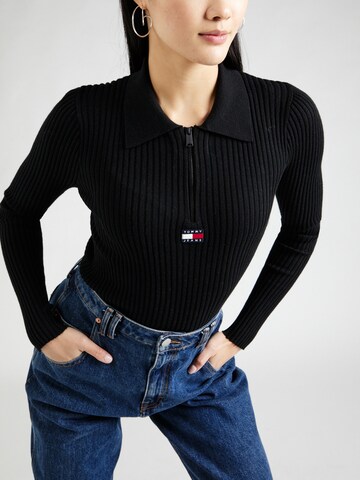 Tommy Jeans Sweater in Black