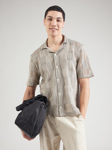 Regular fit Camicia di HOLLISTER in beige: frontale
