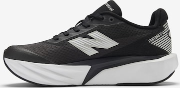 Baskets 'FuelCell Rebel' new balance en noir : devant