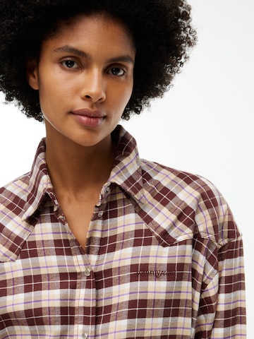 Tommy Jeans Blousejurk in Bruin