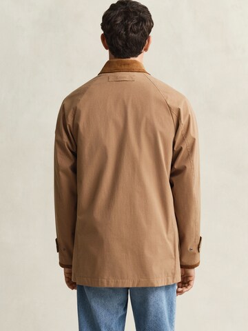 GANT Välikausitakki värissä vihreä