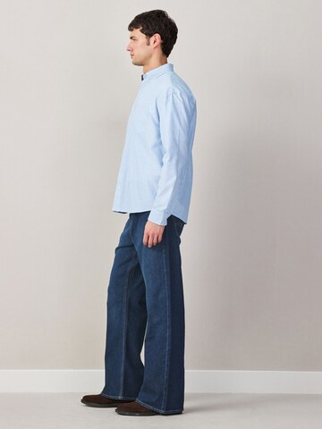 Next Flared Jeans in Blau