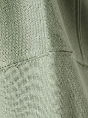 Bershka Sweatshirt in Groen