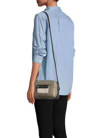 DKNY Taška cez rameno - Zelená