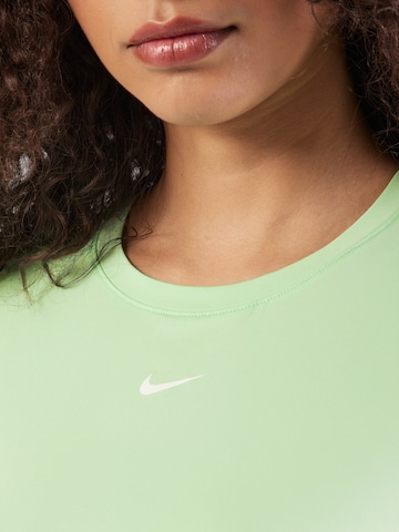 T-shirt fonctionnel 'One Classic' NIKE en vert