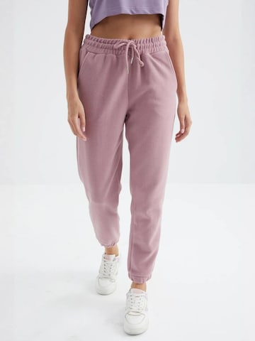 regular Pantaloni sportivi di Tommy Life in lilla: frontale
