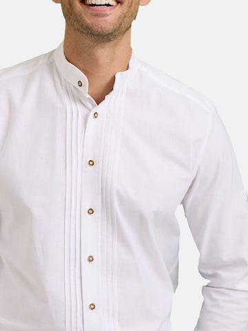 Aumühle Slim Fit Trachtenhemd 'Max' mit Stehkragen in Weiß: Vorderseite