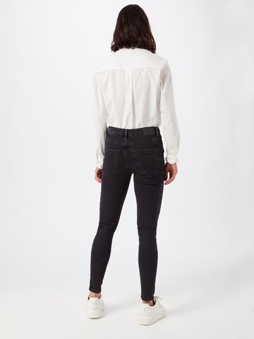 Skinny Jean 'Sophia' VERO MODA en noir