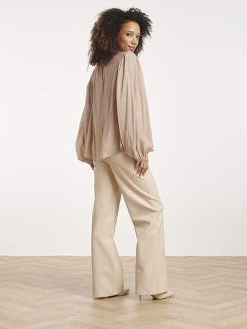 Smashed Lemon Blouse in Beige