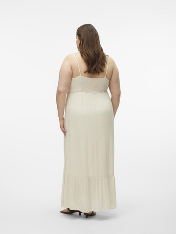 Vero Moda Curve Kjole 'SINA ' i beige