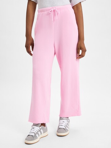 AMERICAN VINTAGE Loose fit Trousers 'Atubay' in Pink: front