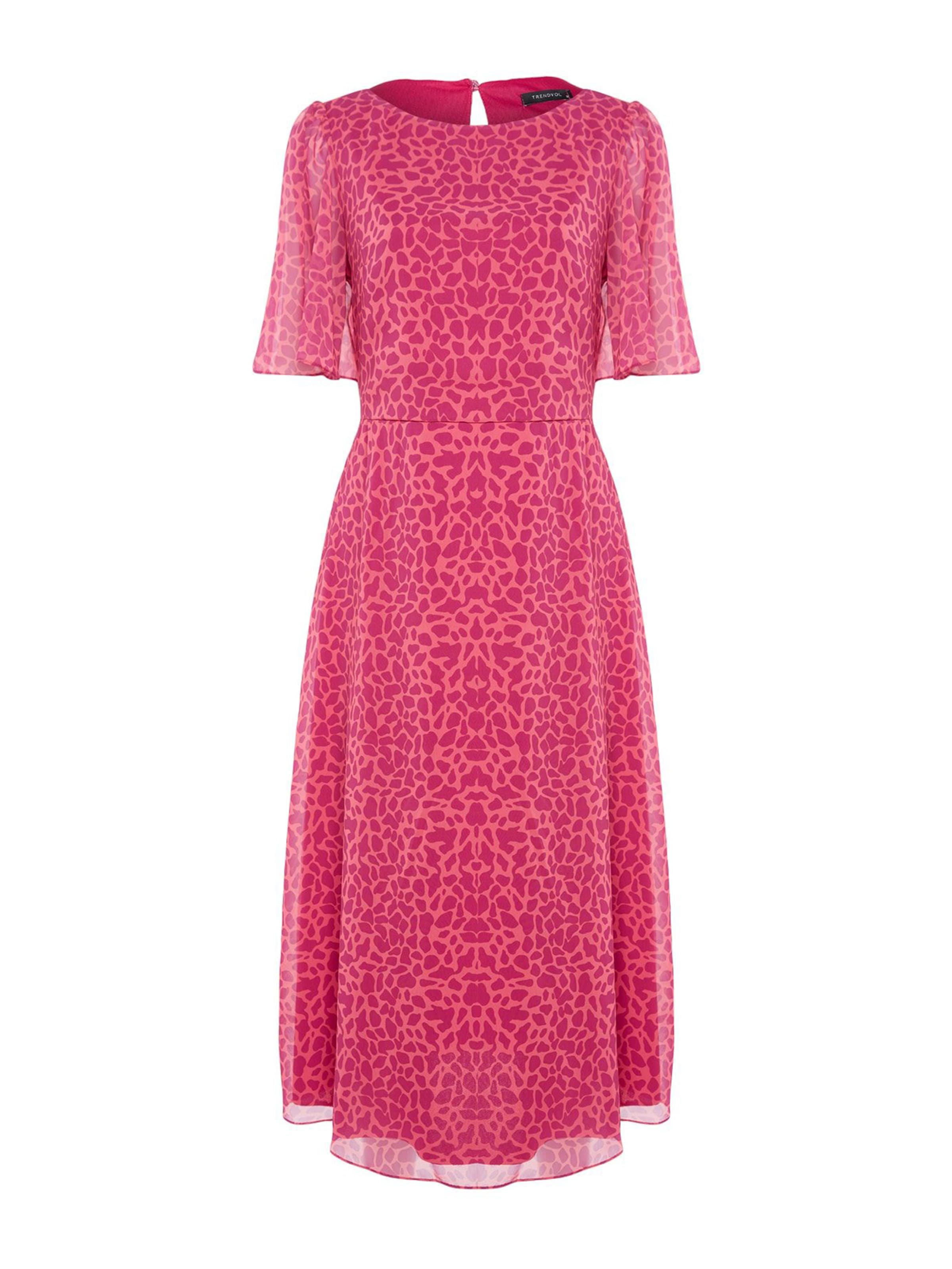 Trendyol Φόρεμα σε ροζ: μπροστά