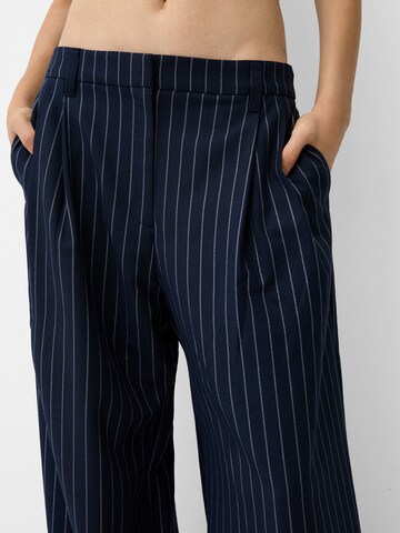 Wide leg Pantaloni con pieghe di Bershka in blu