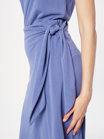 SOAKED IN LUXURY Rok 'Colissa' in Blauw