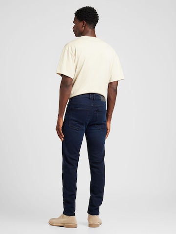 Coupe slim Jean 'RICC' DRYKORN en bleu