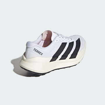 Chaussure de course 'Agravic Sl' ADIDAS TERREX en blanc