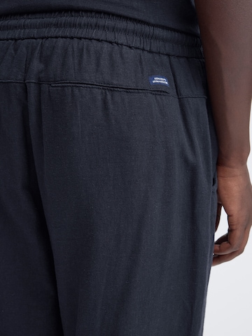 BLEND Regular Byxa 'BHMALVIN' i blå