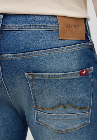 MUSTANG Slimfit Jeans ' Style Vegas ' in Blau