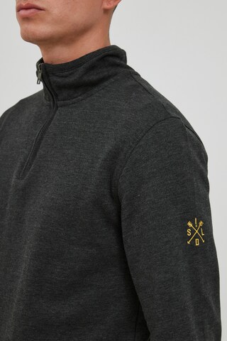 Sweat-shirt 'Karan' !Solid en gris