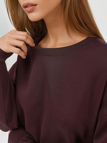 Busem - Sweatshirt em vermelho