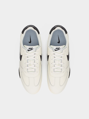 Sneaker low 'Sprint Sister 2026' de la Nike Sportswear pe bej