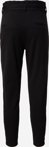 Regular Pantaloni cutați 'Eva' de la Vero Moda Petite pe negru