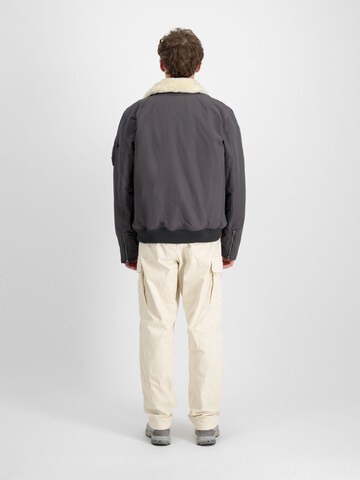 ALPHA INDUSTRIES Winterjacke 'DA-3'‌‌‌‌‌ in Grau