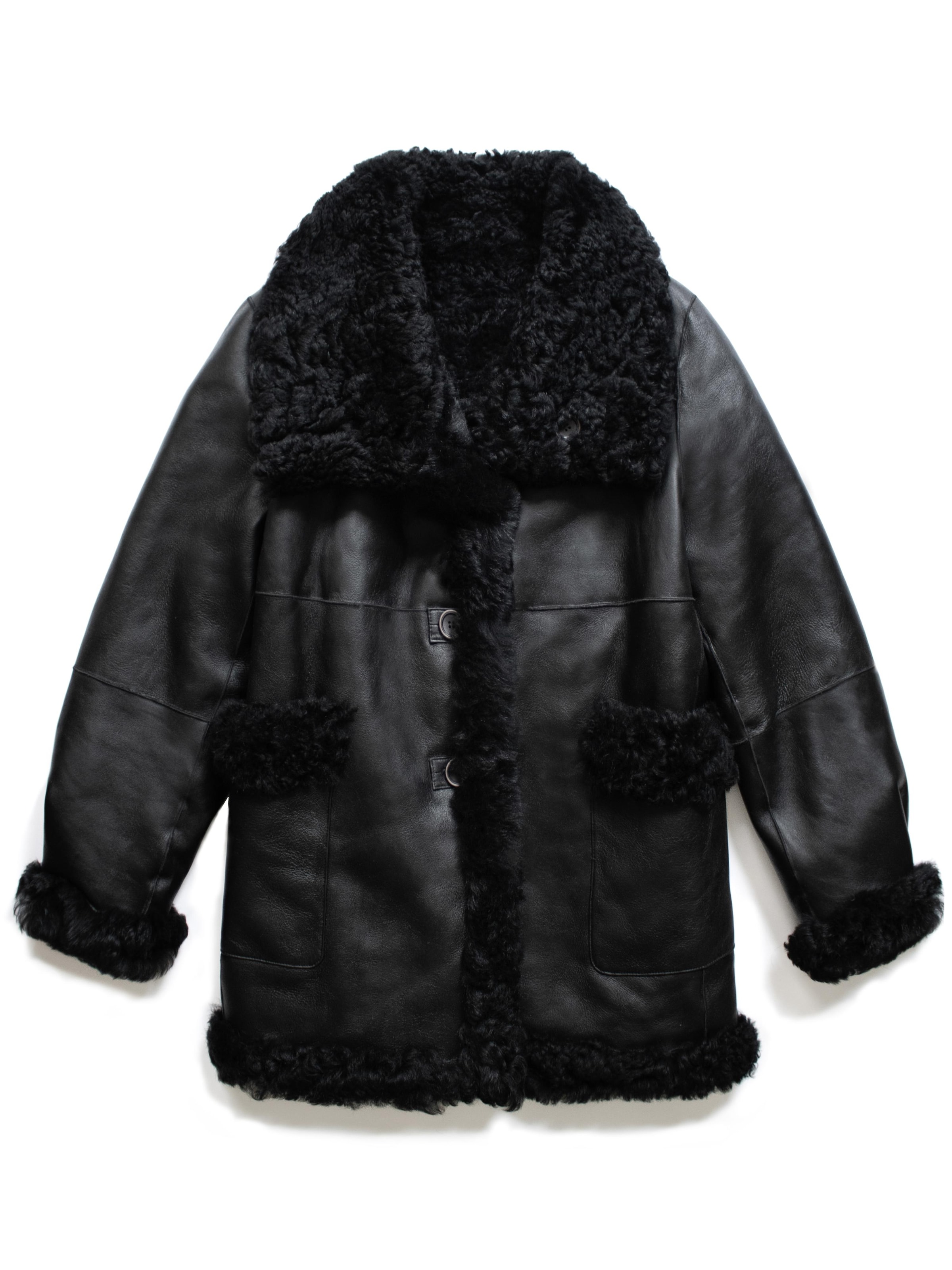 Just things we like - Abrigo de invierno 'MIO Reversible Shearling Coat' en negro: frente