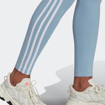 ADIDAS ORIGINALS Skinny Legíny – modrá