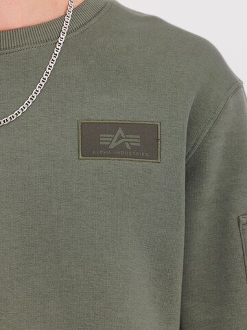 ALPHA INDUSTRIES Sweatshirt in Grün