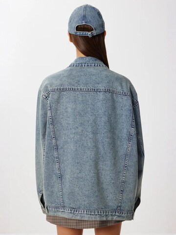 Giacca di mezza stagione di Happiness İstanbul in blu