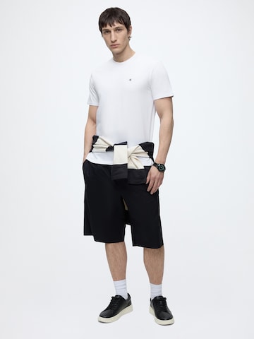 Calvin Klein Jeans Tričko 'CLASSIC' - Modrá