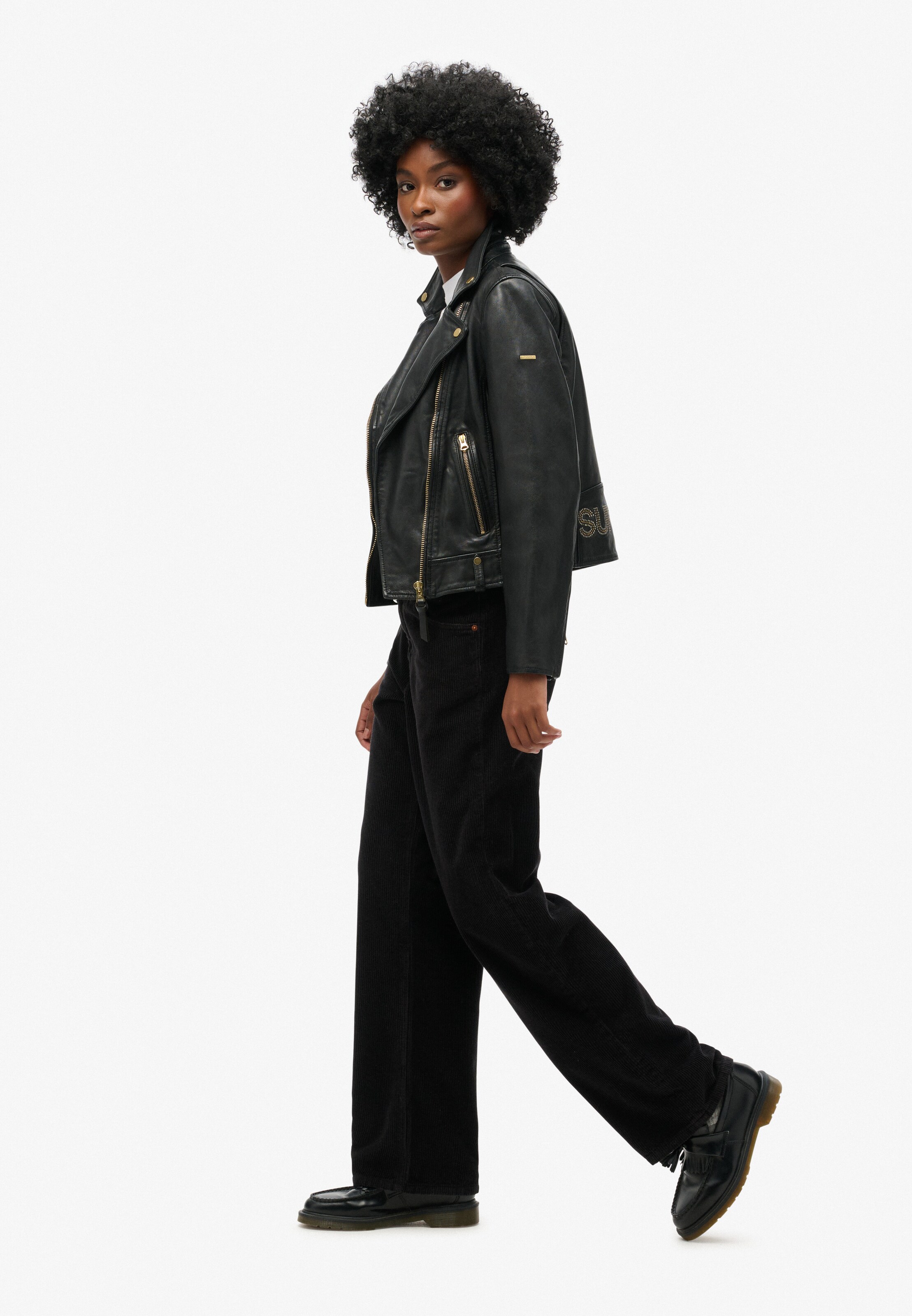 Superdry Широка кройка Панталон в черно