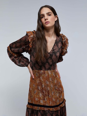 Scalpers Dress in Brown: front