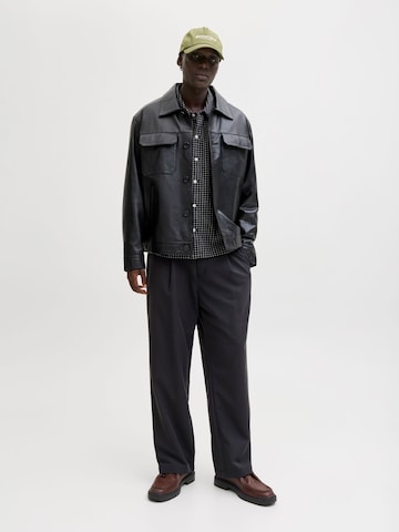 JACK & JONES Regular fit Button Up Shirt in Black