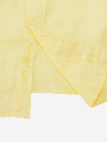 Coupe regular Chemise U.S. POLO ASSN. en jaune