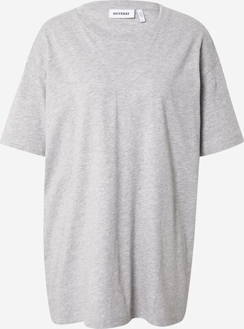 T-shirt WEEKDAY en gris : devant