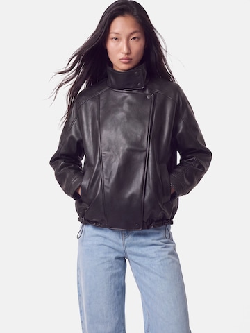 PIECES Between-season jacket 'BRITNEY' in Black: front