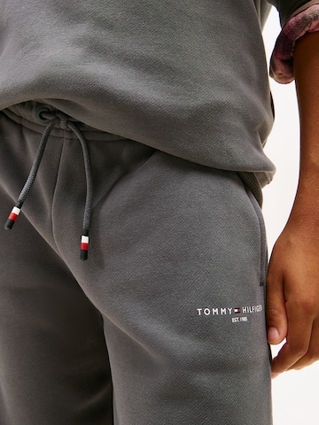 TOMMY HILFIGER Sweat suit in Grey