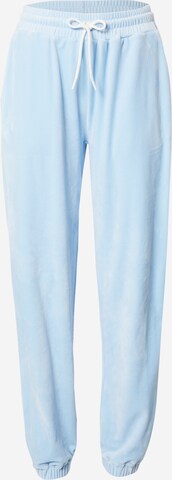 VIERVIER Tapered Broek 'Rieke' in Blauw: voorkant