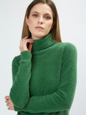 Pullover di Influencer in verde