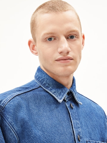 ARMEDANGELS Between-season jacket 'Yunaai' in Blue: front
